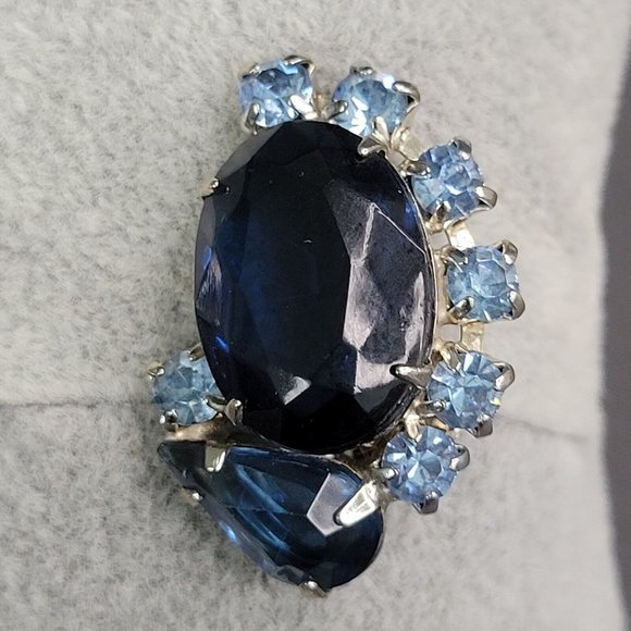 Juliana DE Blue AB Aurora Borealis Rhinestone Cabochon Clip On Earrings Vintage - Picture 5 of 8